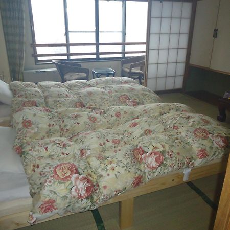 Cafe Cerisier栖里時絵 Hotel Myoko Exterior photo