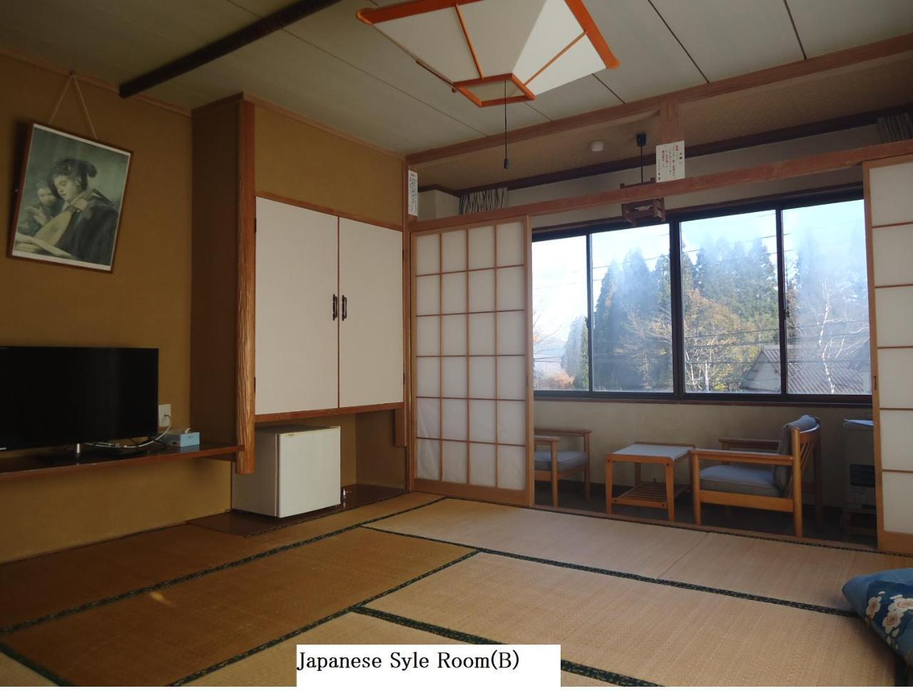 Cafe Cerisier栖里時絵 Hotel Myoko Exterior photo